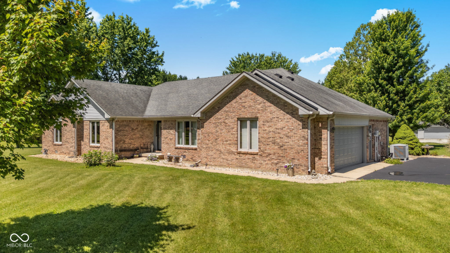 Listing Image 58