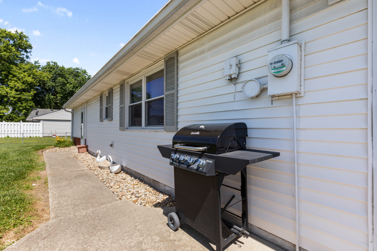 Listing Image 28
