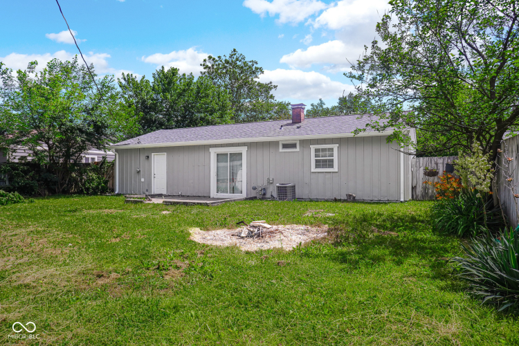 Listing Image 19