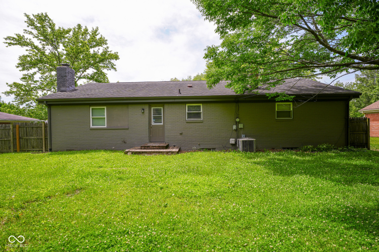 Listing Image 3