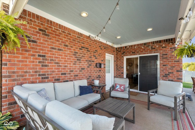 Listing Image 17