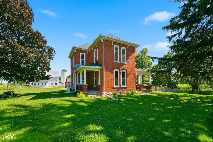 Listing Image 6