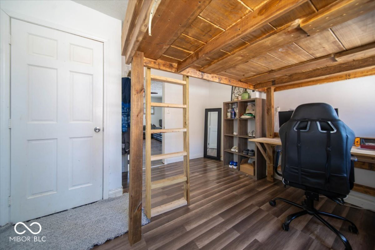 Listing Image 14