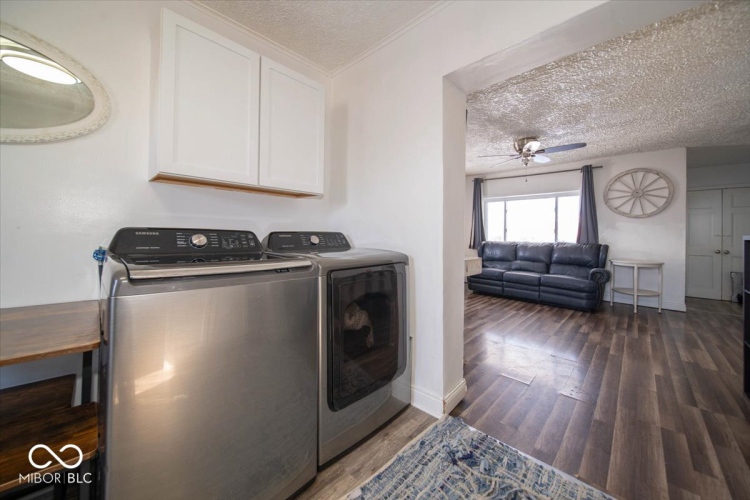 Listing Image 16