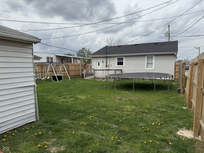 Listing Image 19
