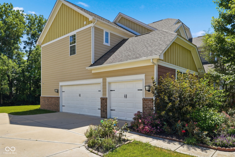 Listing Image 52