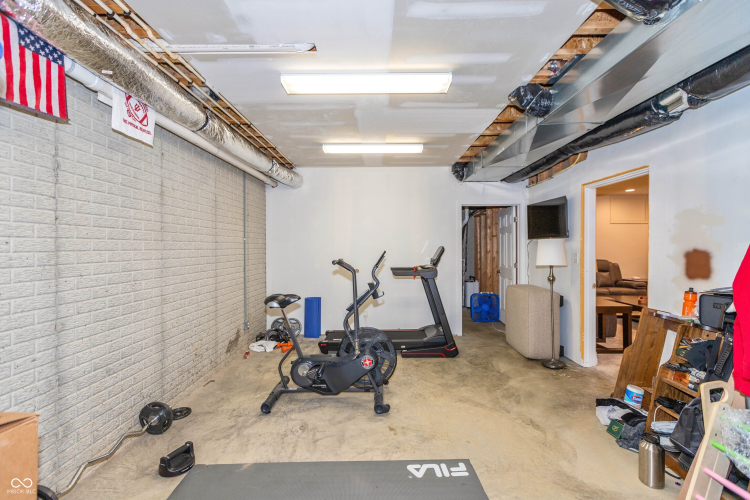 Listing Image 32