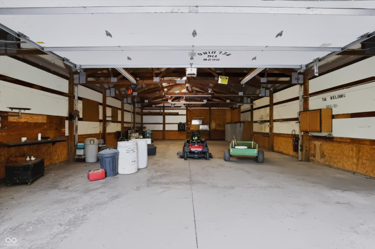Listing Image 41