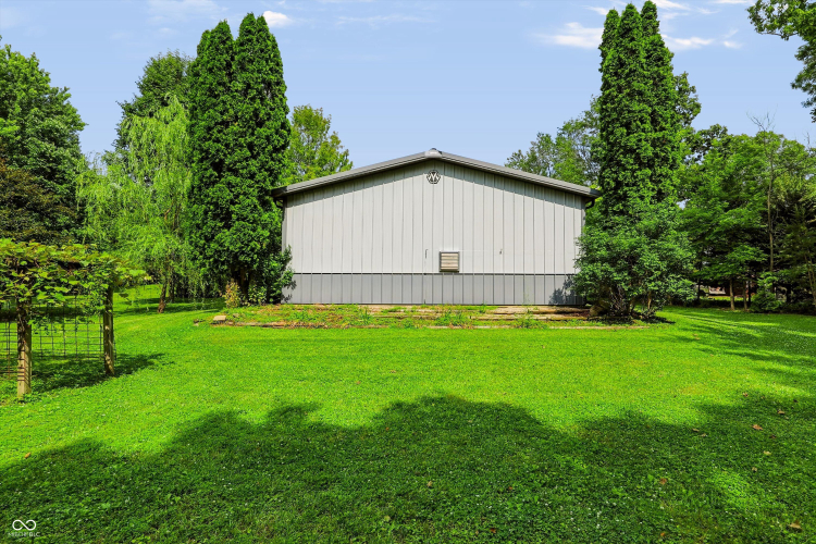 Listing Image 46