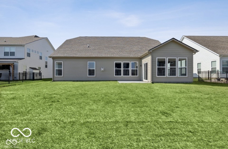 Listing Image 15