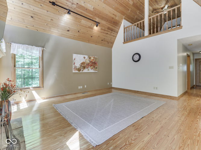Listing Image 37