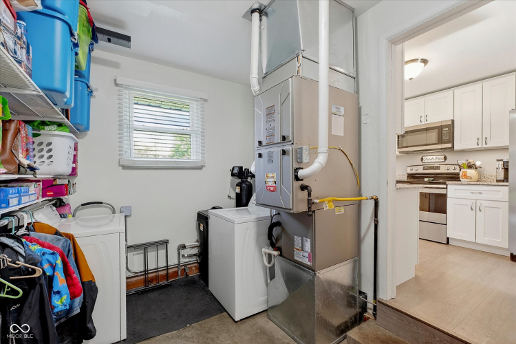 Listing Image 22