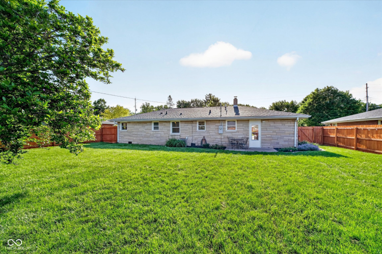 Listing Image 27