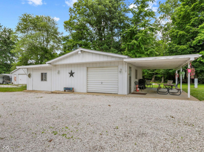 Listing Image 21
