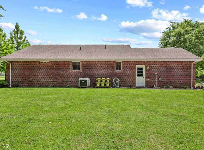 Listing Image 25
