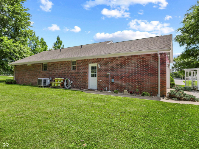Listing Image 26