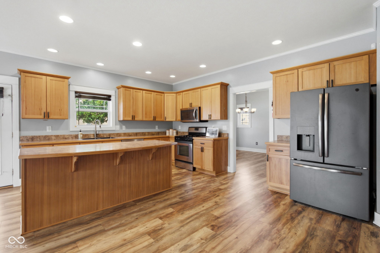 Listing Image 19