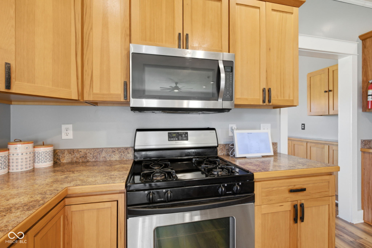 Listing Image 21