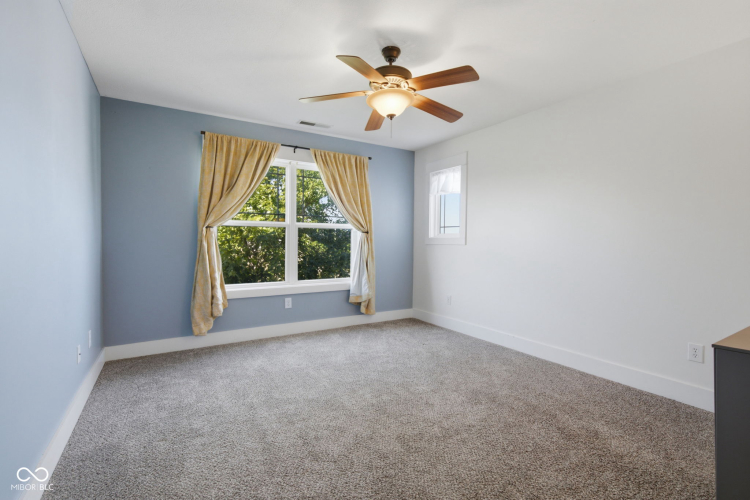 Listing Image 57