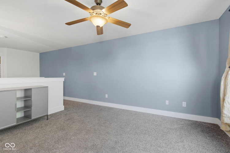 Listing Image 59
