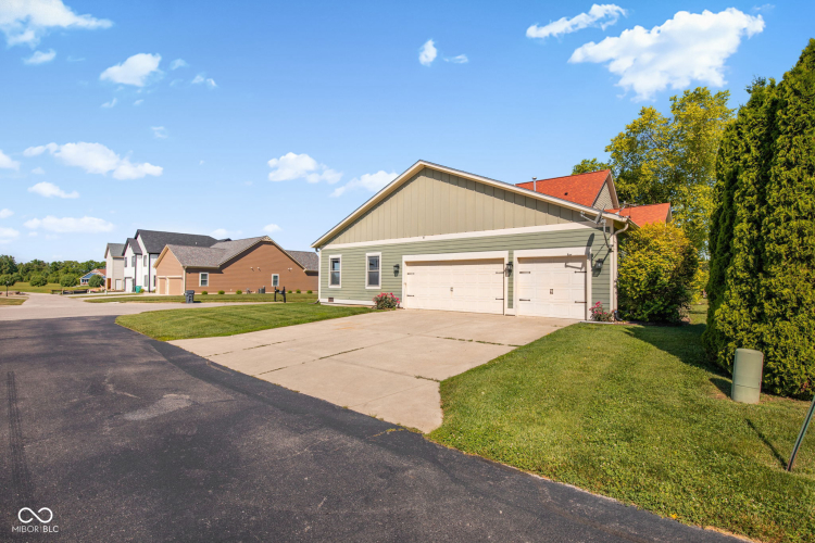 Listing Image 74
