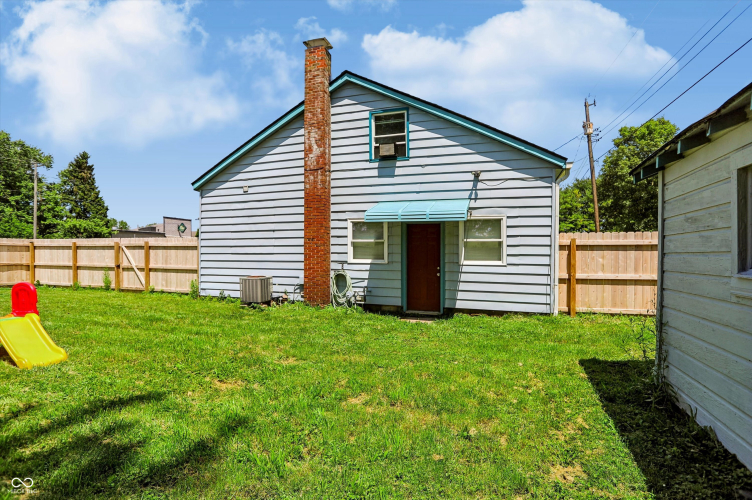 Listing Image 44