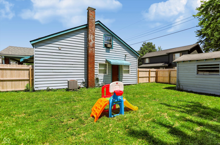 Listing Image 46