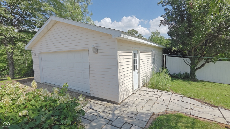 Listing Image 29