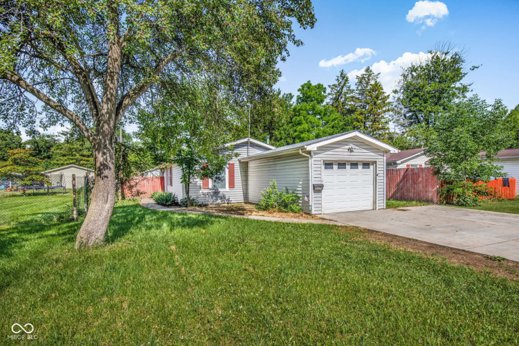 Listing Image 3