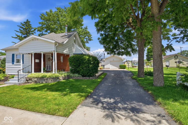 Listing Image 3
