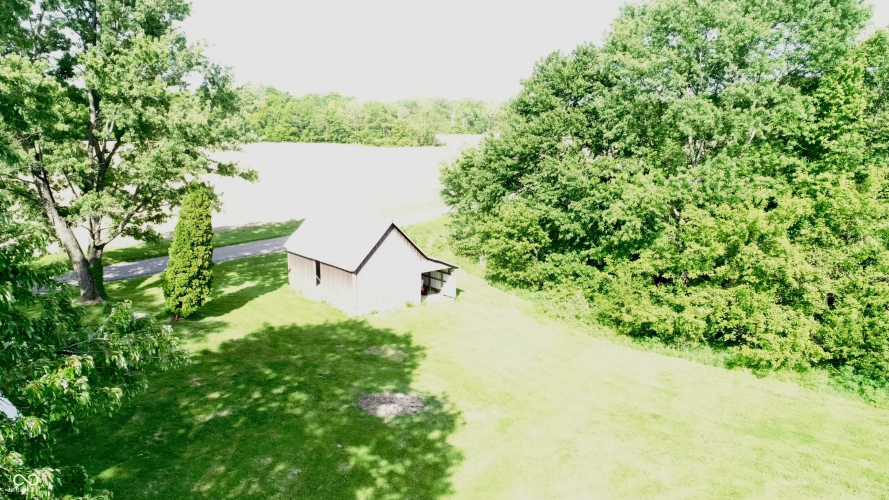 Listing Image 12