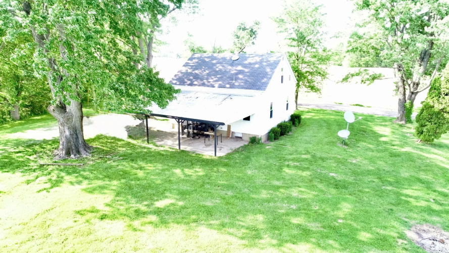 Listing Image 4