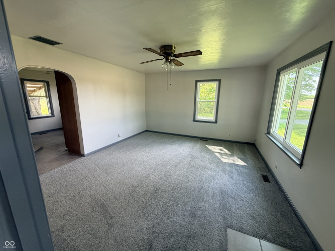 Listing Image 33
