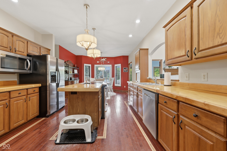 Listing Image 21