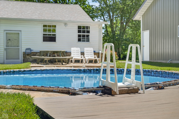 Listing Image 53
