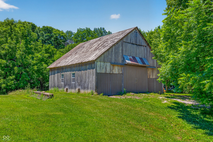 Listing Image 54