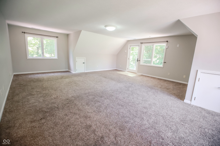 Listing Image 77