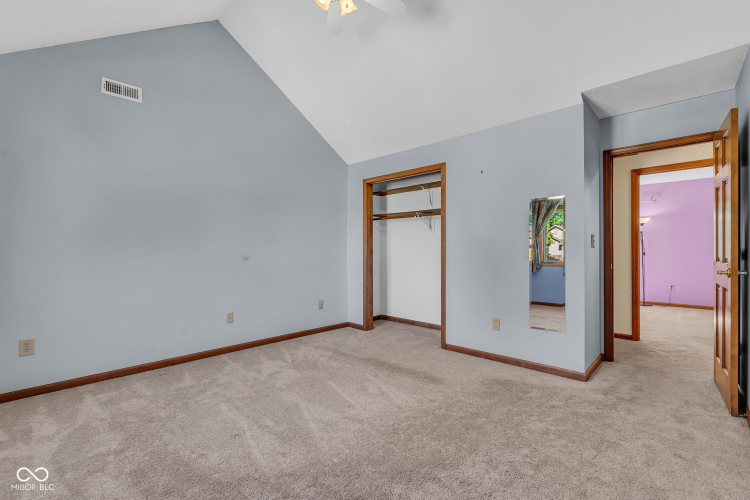 Listing Image 45