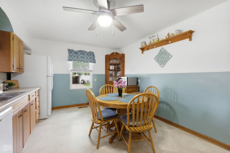 Listing Image 13
