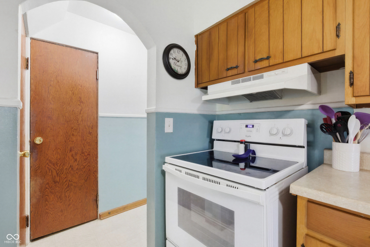Listing Image 17