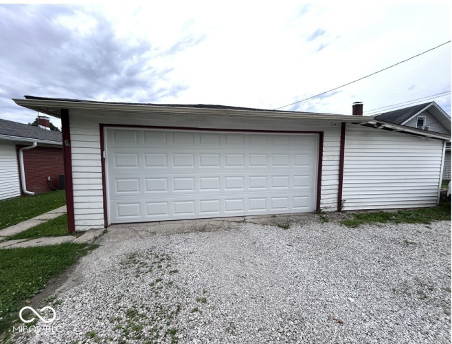 Listing Image 14