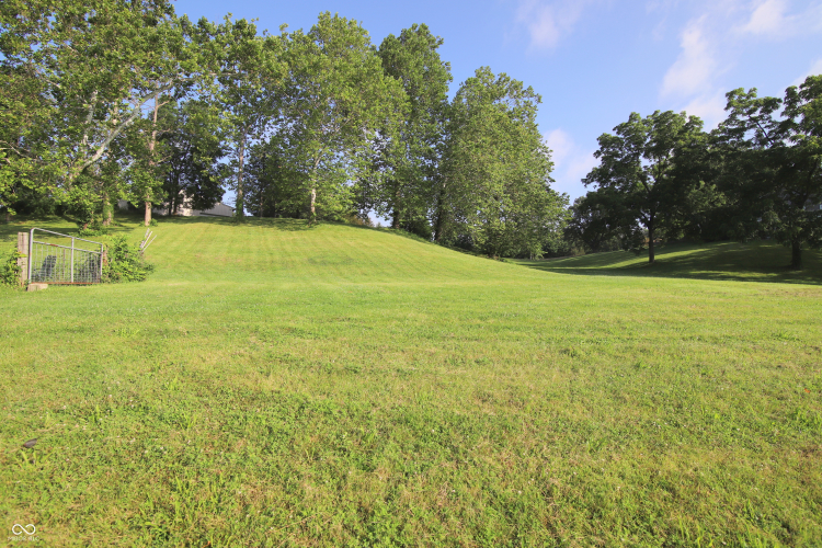 Listing Image 40