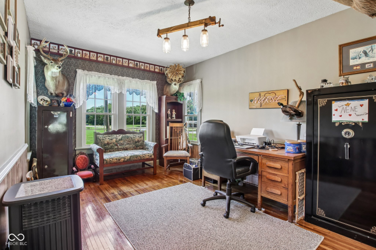 Listing Image 21