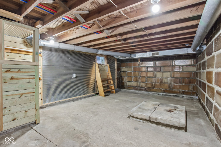 Listing Image 45
