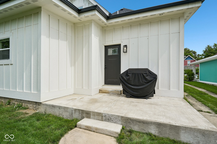 Listing Image 38
