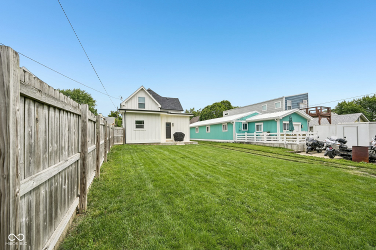 Listing Image 41