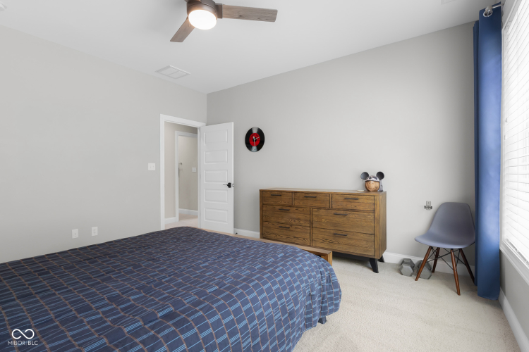 Listing Image 89