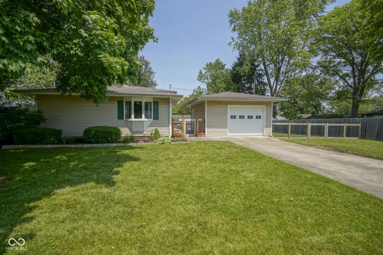 Listing Image 3