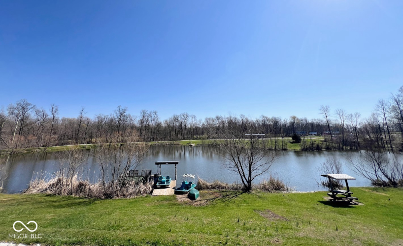 Listing Image 64