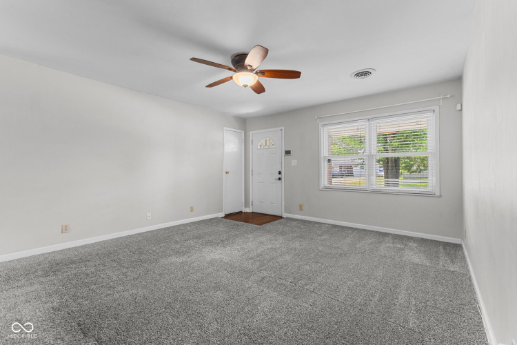 Listing Image 27